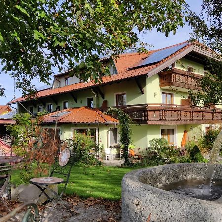 Pension Holzapfel Sankt Georgen im Attergau Exteriör bild