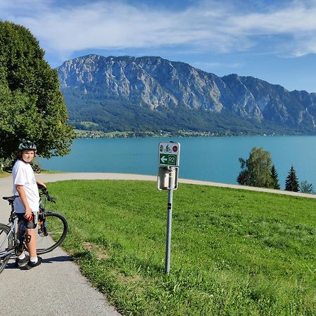 Pension Holzapfel Sankt Georgen im Attergau Exteriör bild