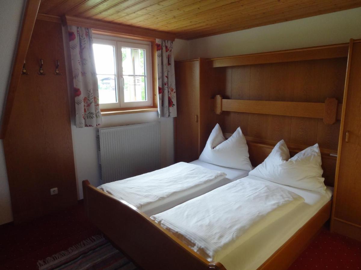 Pension Holzapfel Sankt Georgen im Attergau Exteriör bild