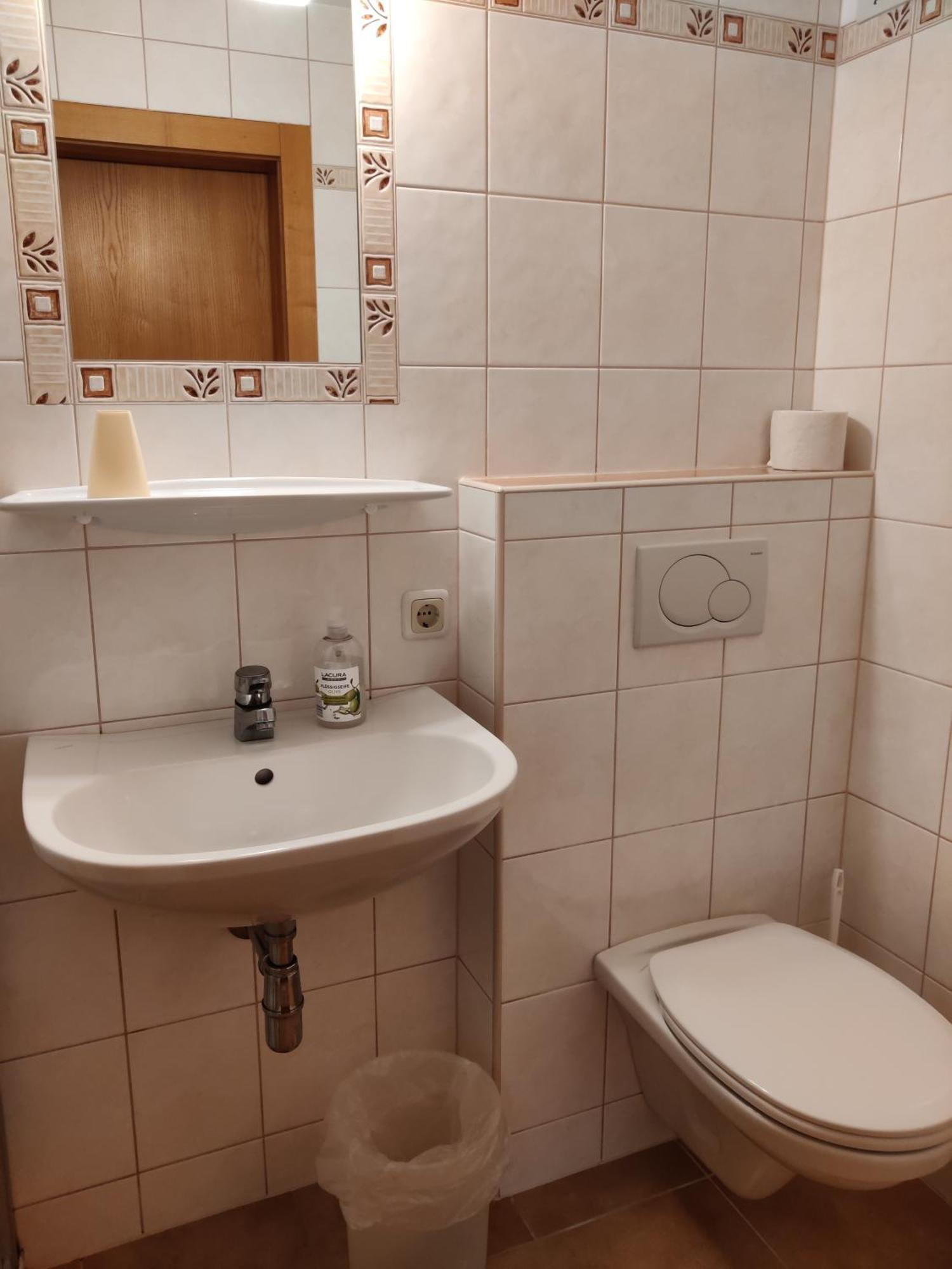 Pension Holzapfel Sankt Georgen im Attergau Exteriör bild